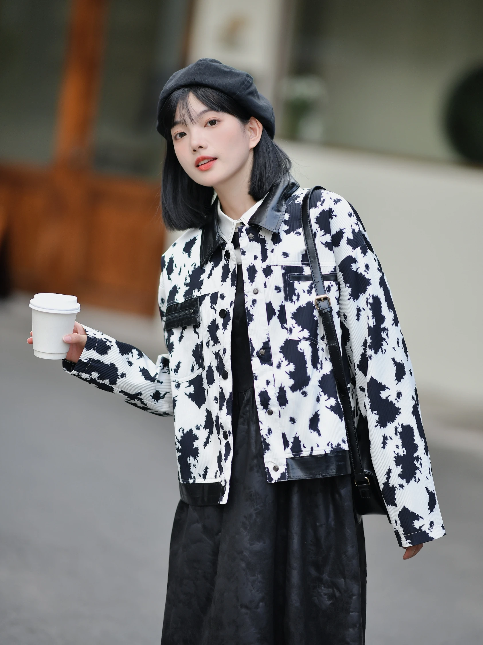 

TheLAN Winter ort Jaet Milk Cow Pattern Textured Fabric Color Blo Design Slim Fit Korean Sle Women's irt