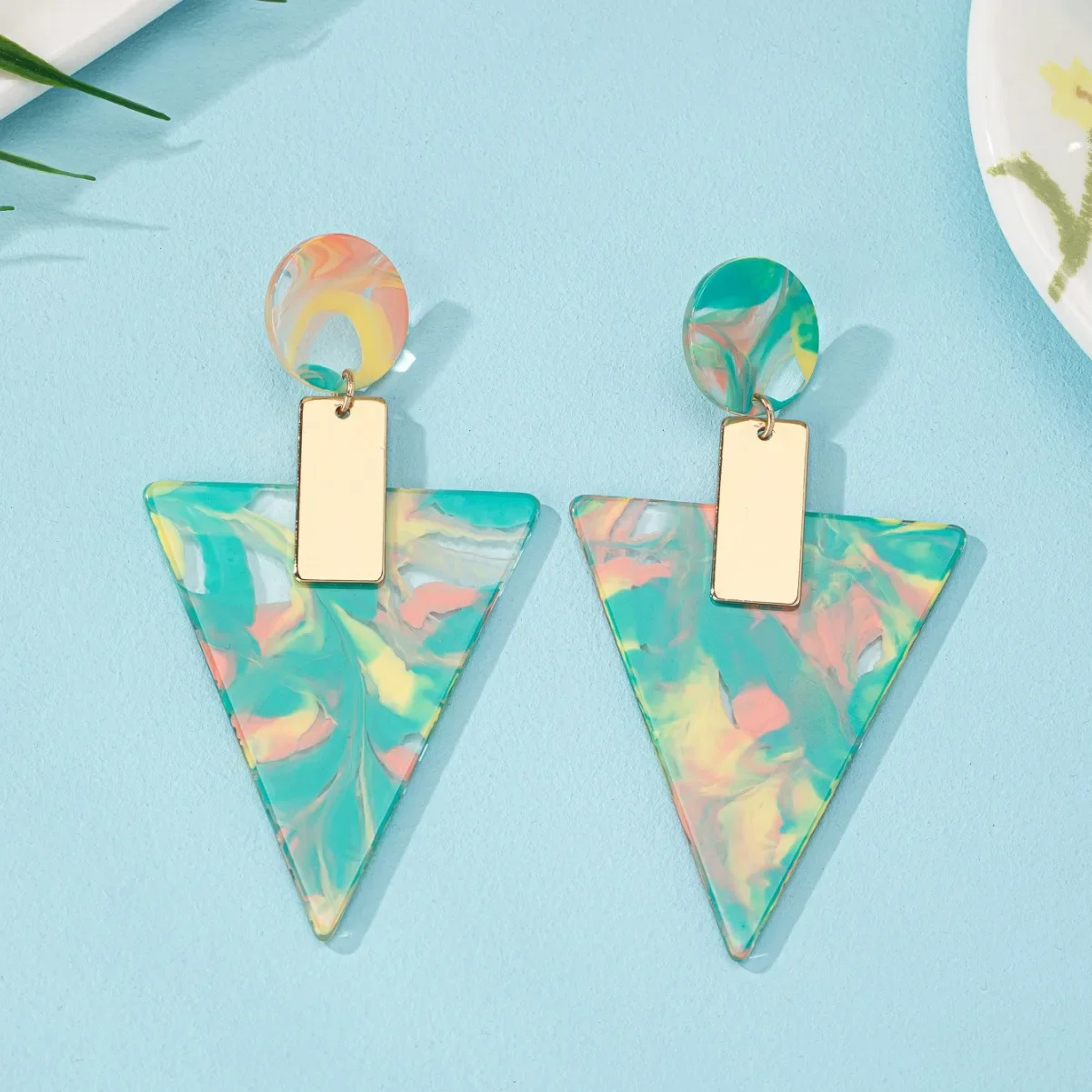 Creative Exaggerated Colorful Acrylic Earring for Women Fashion Geometric Triangle Resin Earring Jewelry