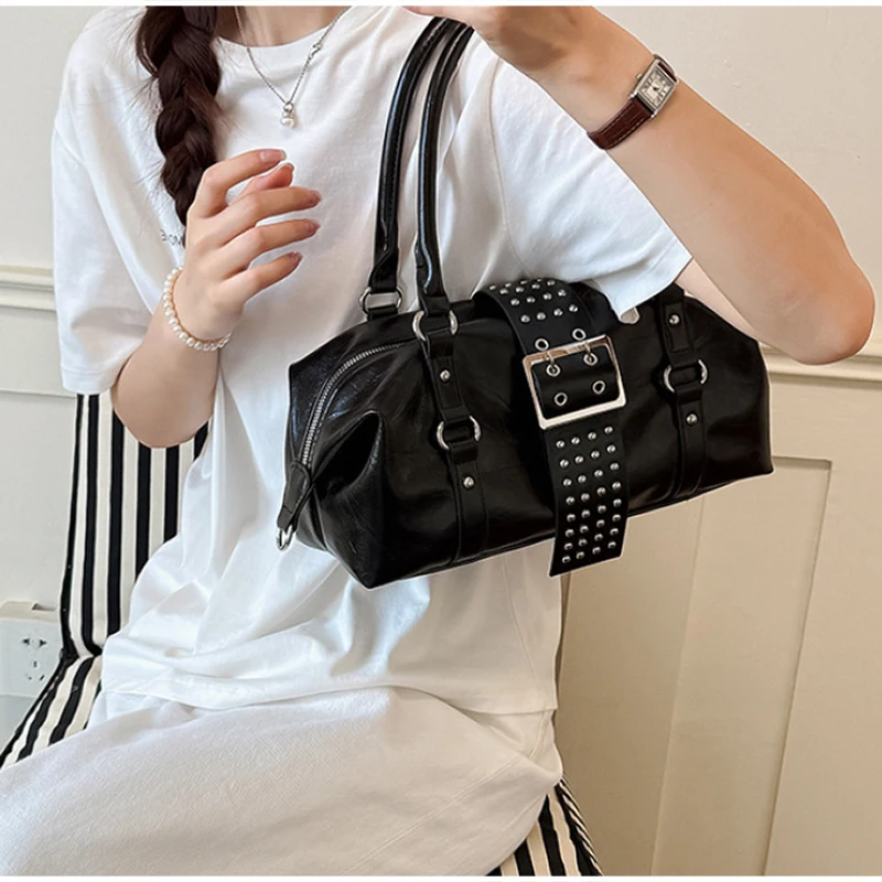 Y2k Nieten-Gürtelschnallen-Handtasche, Damen Motorrad Biker Punk-Stil Metall-Nieten-Schultertasche, Koreanische Y2k Mädchen Reißverschluss-Tragetasche – Detail 27