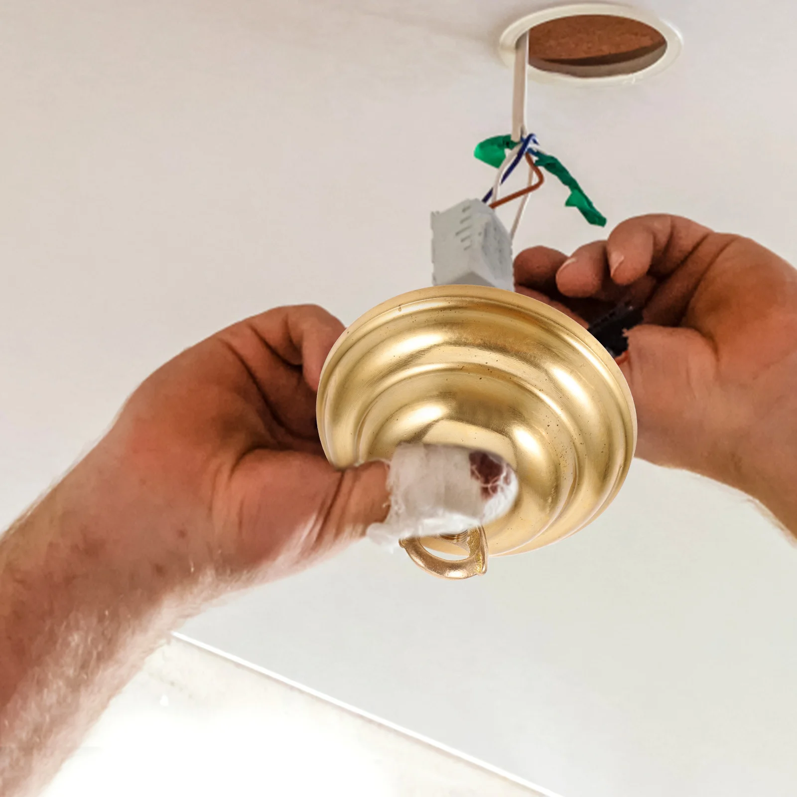 

Closed Hook Copper Large Light Plate Ceiling Light Fixture Mounting Plate Cover Pendant Lamp Kit Chandelier Canopy Mounting