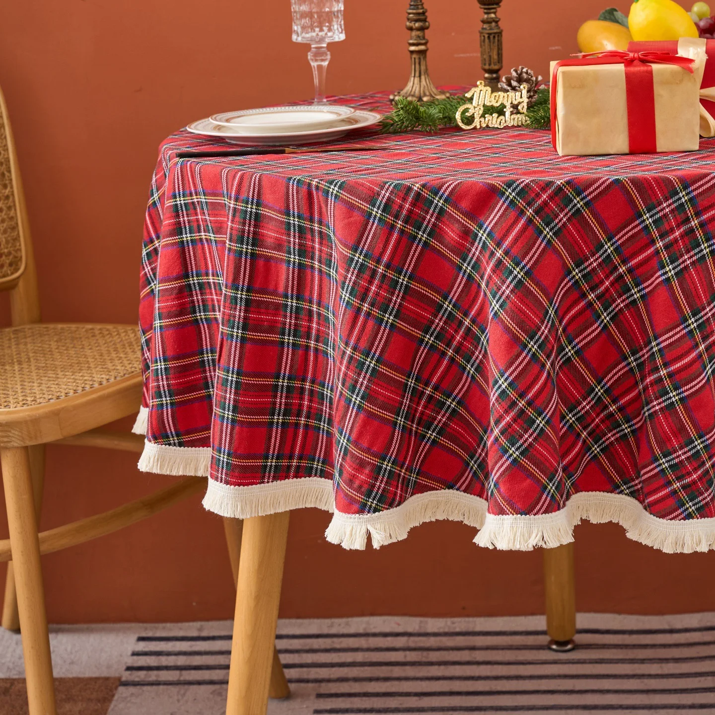 

Round Red Buffalo Plaid Tassel Table Cover Table Protector Cover Transparent Tarot Tablecloth for Kitchen Dinning Party Decor