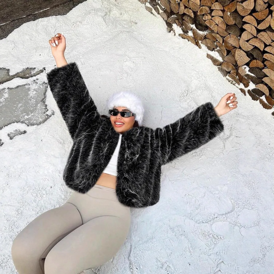 سترة نسائية شتوية من الفرو الاصطناعي لعام 2025 معطف دائري سميك دافئ منفوش معطف فرو صناعي متدرج معطف فرو ملون #4
