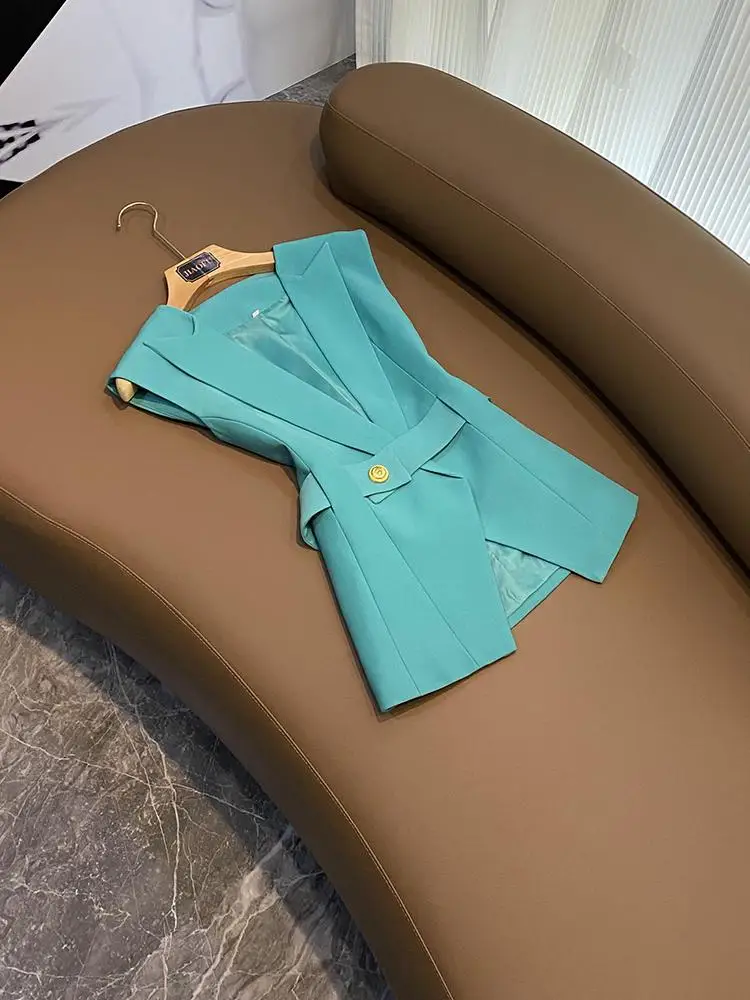 

Зима 2025 года, новый пояс с высокой талией, облегающий костюм, жилет, женский модный комплект для поездок на работу, чистый цвет, одна пуговица