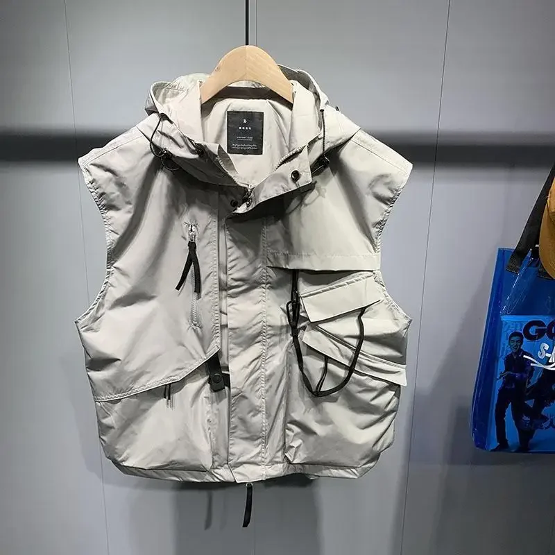 

Корейский элегантный жилет с капюшоном, мужской и женский, весна 2024, новинка весны, японская рабочая одежда больших размеров, модный мужской жилет без рукавов, шикарный топ