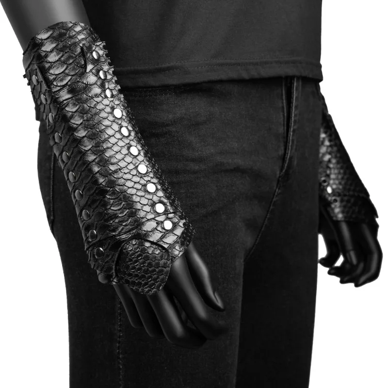 

Men's PU leather armor, retro steampunk style, medieval, Isotonk rivets, ERS challenge invitation, Halloween role-playing