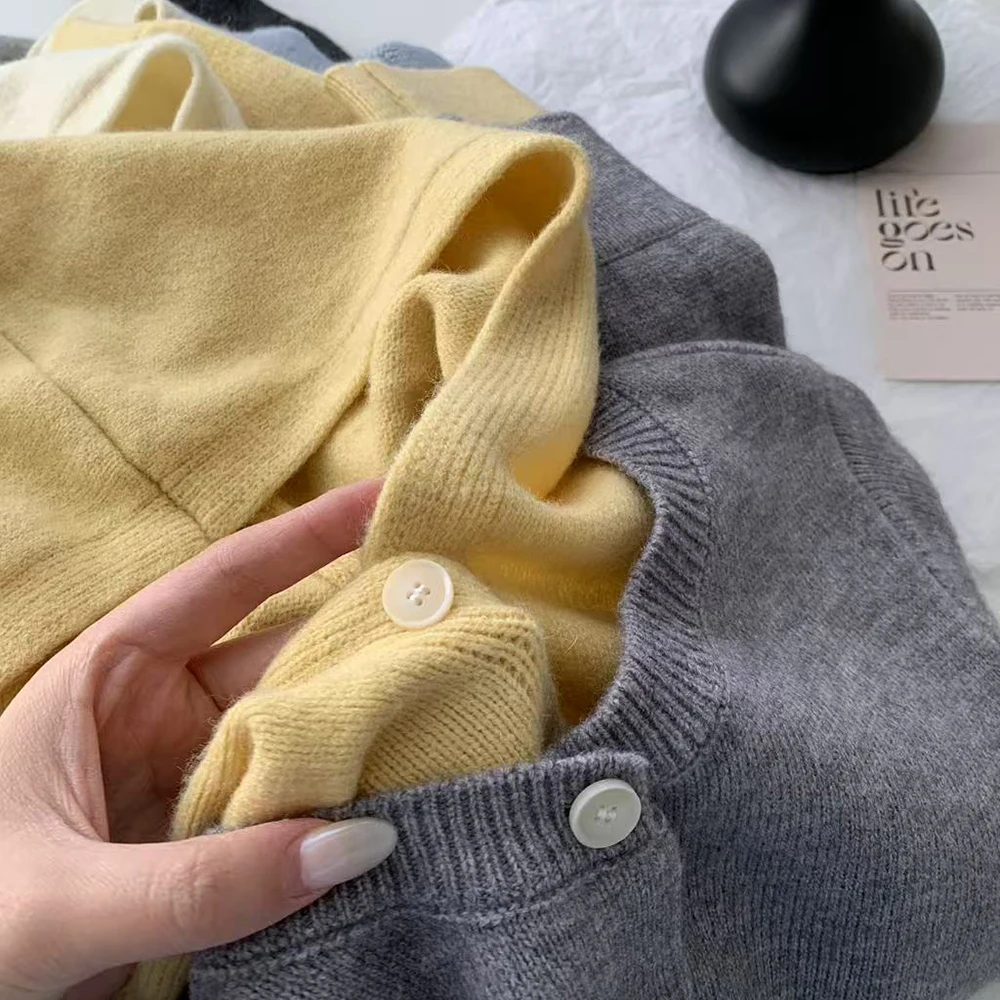 

Поддельные вязаные кардиганы из двух предметов с капюшоном, женские весенне-осенние лоскутные однобортные свободные свитера контрастного цвета, топы