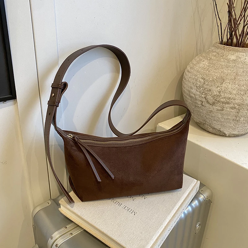 

2026 High Quality Faux Suede Shoulder Bags Solid Color Zipper Winter Single Trend Temperament Sewing Thread Crossbody Bags