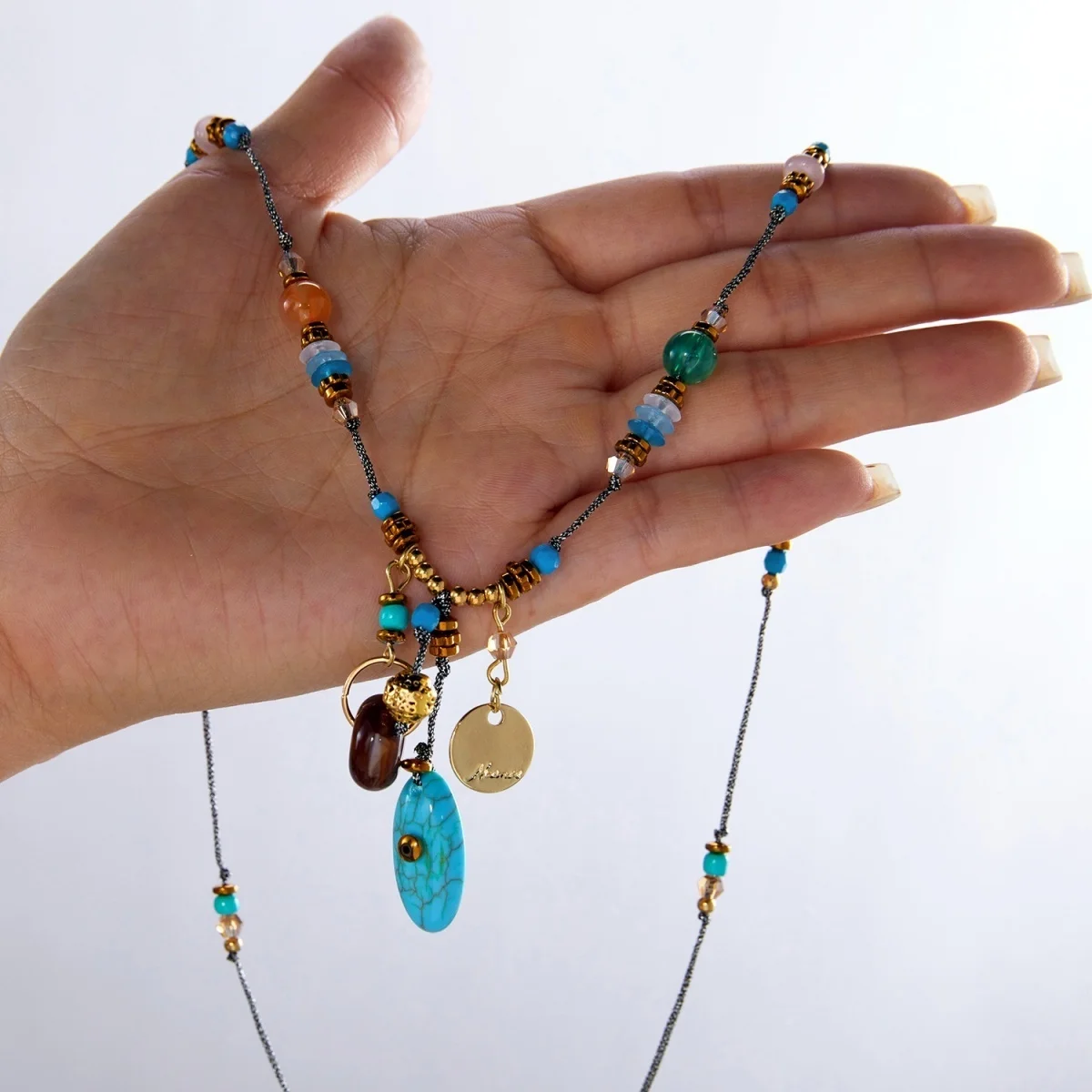 Vintage Bohemian Blaue Naturstein-Oval-Anhänger-Halskette für Frauen und Männer, Bunte Acrylperlen-Seilkette, Ethnischer Schmuck – Detail 27