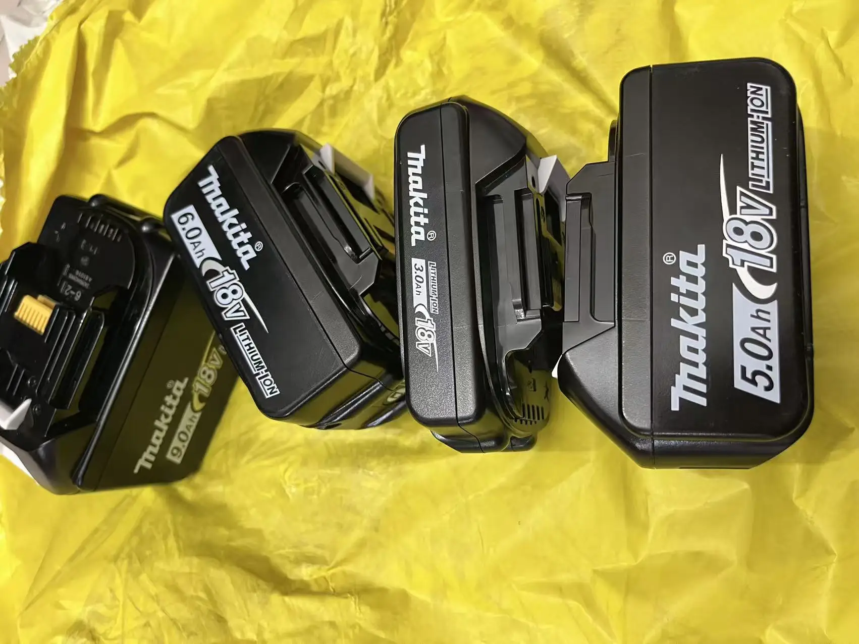 

[Tittering] Makita 18V Battery 9.0Ah 6.0Ah 5.0Ah BL1860B BL1840 BL1830B BL1850 BL1815 Replacement Lithium Battery 18V Makita