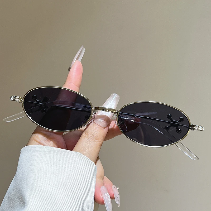 GM LUMIAS Ovale Sonnenbrille mit Strasssteinen für Damen 2026 Mode Vintage Casual Dekor Trendige Luxusmarken-Design Sonnenbrillen