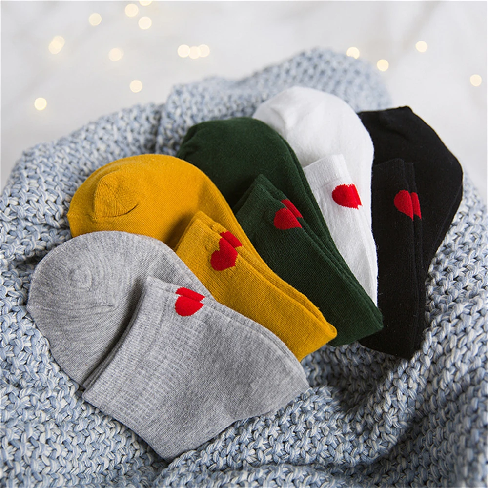 New Fashion Women Heel With Harajuku Cute Red Love Heart Casual College Literary Fresh Soft Cotton Mid Tube Socks Dropship