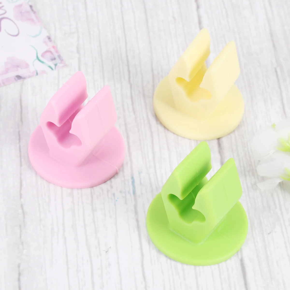 5pcs Suction Cup Toothbrush Holder Creative Bathroom Wall-mounted No Drilling Toothbrush Holder Organizer Storage Rack (Random C