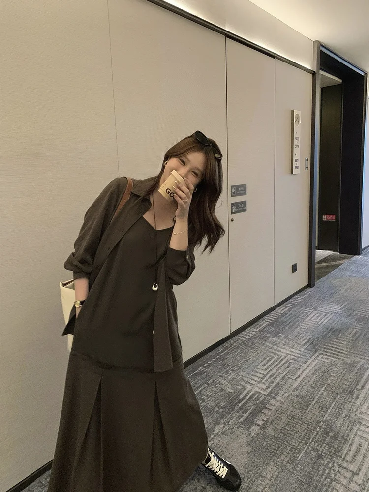 

Комплект женской одежды в корейском стиле: свободная повседневная блузка и удобное платье на бретельках больших размеров (Sister Mm Chun Chen)