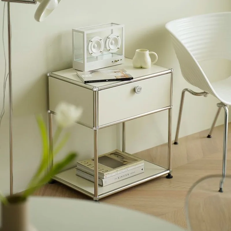 中世風ベッドサイドテーブル ホテル寝室 モダンシンプルラック インス風収納 テレビサイドキャビネット ステンレス製