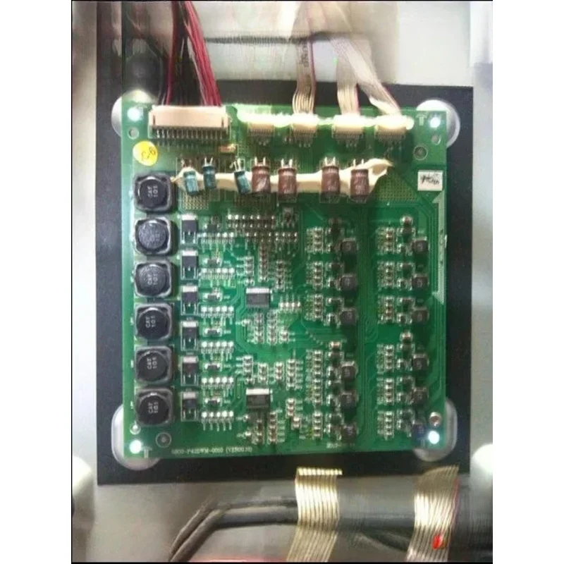 

Brand new original for Skyworth 42E60HR 5800-P42DWM-0010 5800-P42DWM-0000 high-voltage plate constant current accessories