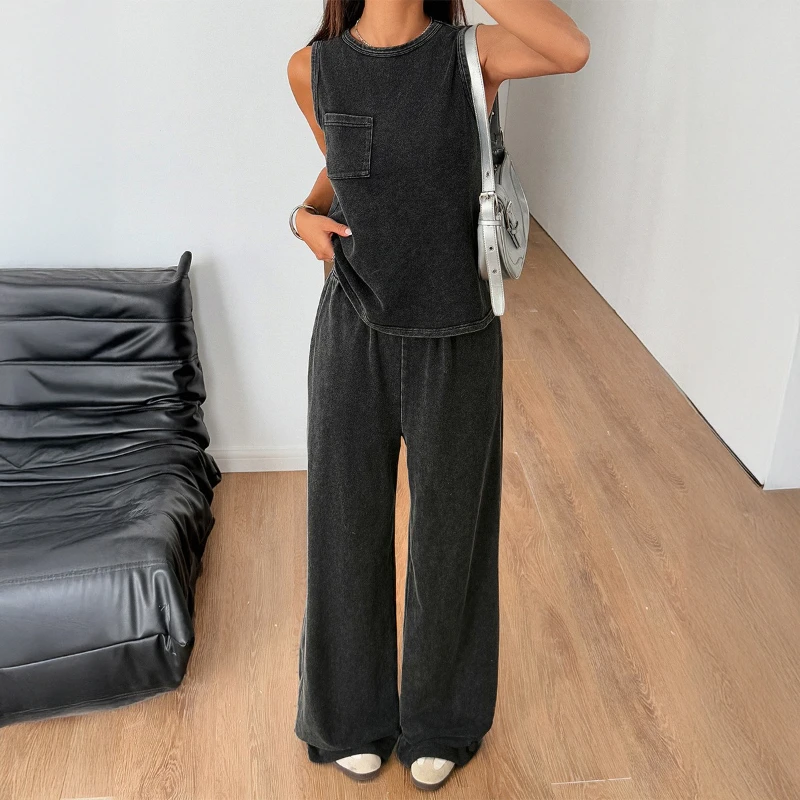 

Spring/summer 2025 Sports and Leisure T-shirt Straight Trousers Women's Suit