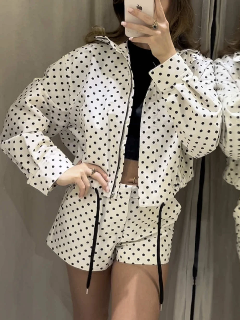 

Loose Polka Dot Zipper Women's Shorts Suit Stand Collar Splicing Full Sleeve Pocket Jacket Lace-up Mini Shorts Suit Summer Outfi