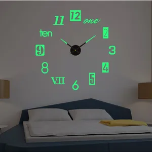 Kreatif Bercahaya Diam Jam Dinding DIY Ruang Tamu Kamar Tidur Tiga Dimensi Dekoratif Jam Digital Akrilik Dinding Dekorasi Rumah 10 penjualan terbaik glow in the dark jam dinding - №