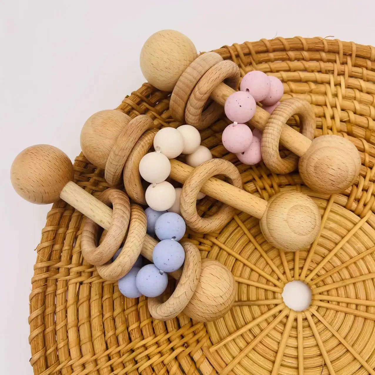 Baby Toys Beech Wooden Rattle Hand Bells Baby Nursing Teether Toys Silicone Beads Wooden Beech Ring Beads Newborn Accessories