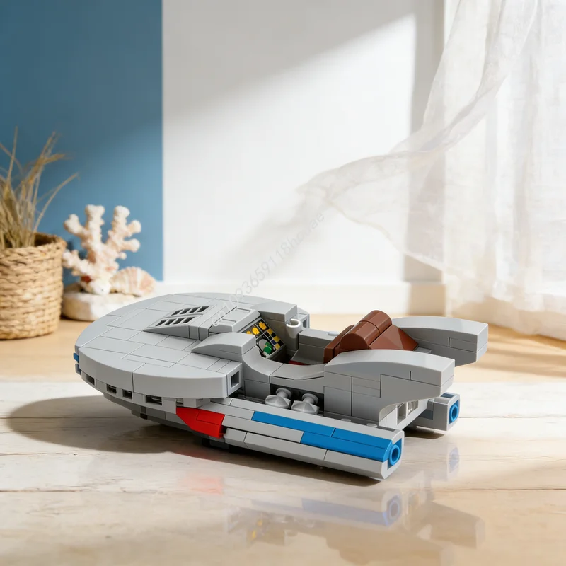 

127pcs MOC The USS Winterprise A Star Trek Seasonal Christmas Model Building Christmas Gifts Blocks Construction Toys Education