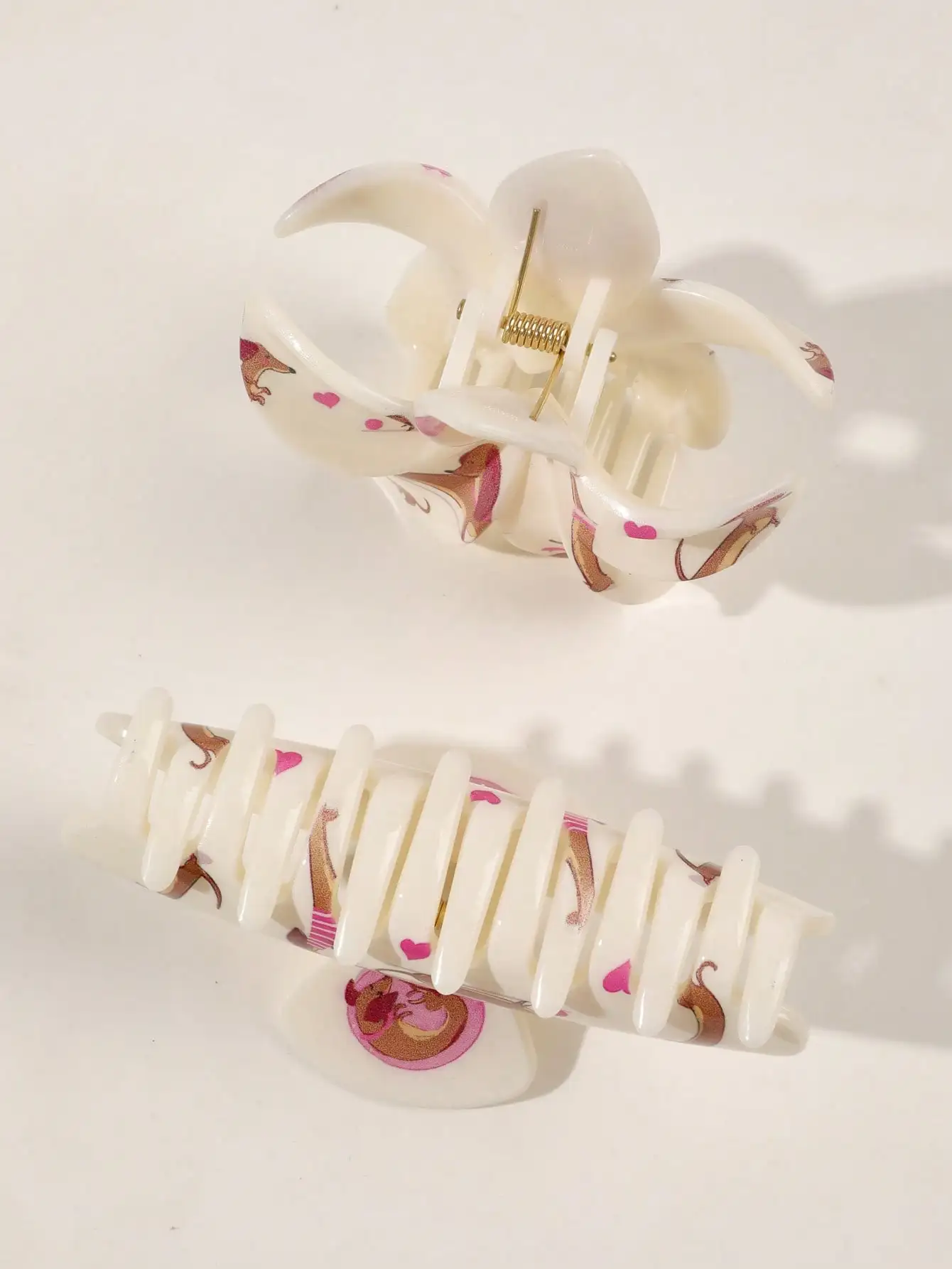 2 Stück niedliche rosa Dackel-Herz-Druck-Haarklammern für Frauen, Blumen und große Halbkreis-Mode-Haar-Accessoires, Hai-Clips – Detail 2