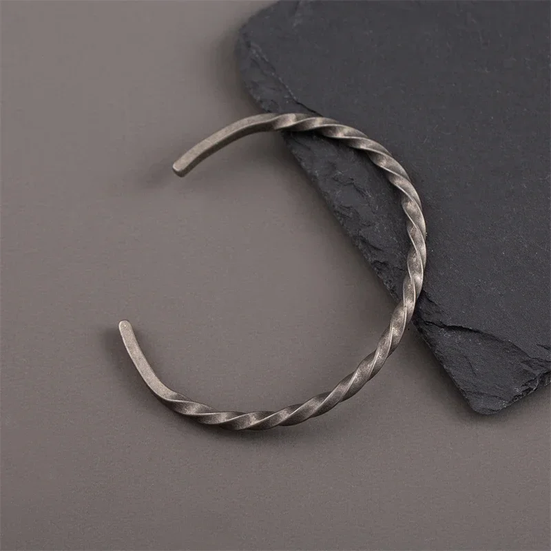 2024 New Simple Twisted Stainless Steel Open Bangles for Men Antique Silver Color Cuff Bracelet Fashion Casual Party Jewelry