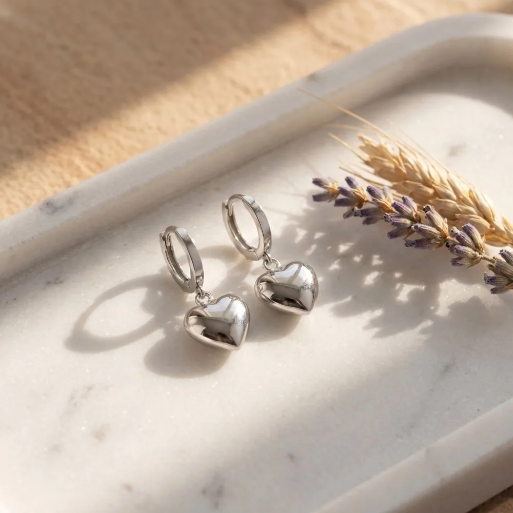 Simple Alloy Heart-Shaped Earrings Fashion Minimalist Ear Cuff Personality Dangle Drop Earrings Daily Wear