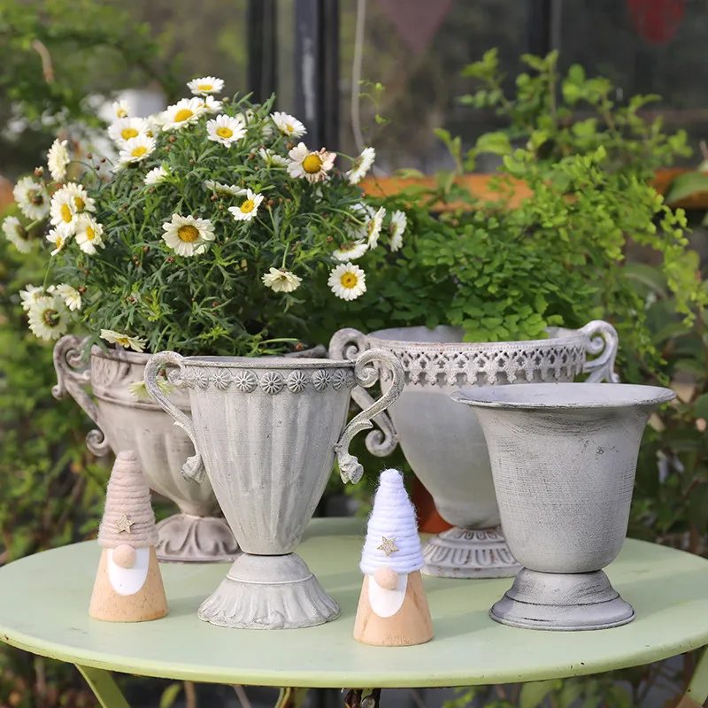 Retro wrought iron flower pot old European classical ornament gardening garden decoration imitation old props Roman