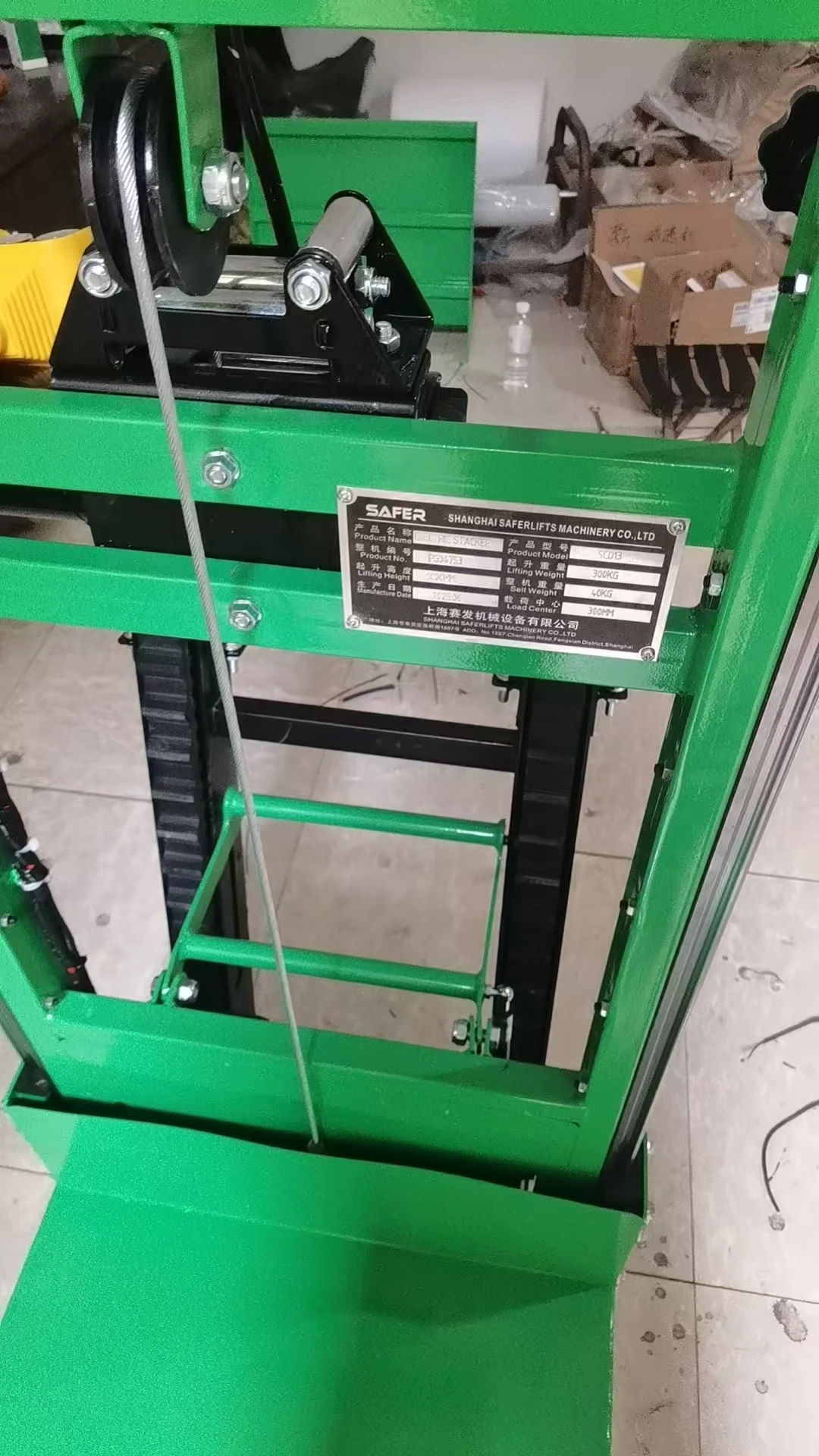 2025 Multi Functional Electric Crawler Type Climbing Machine Cart Staircase Crawler Stair Climbing Trolley