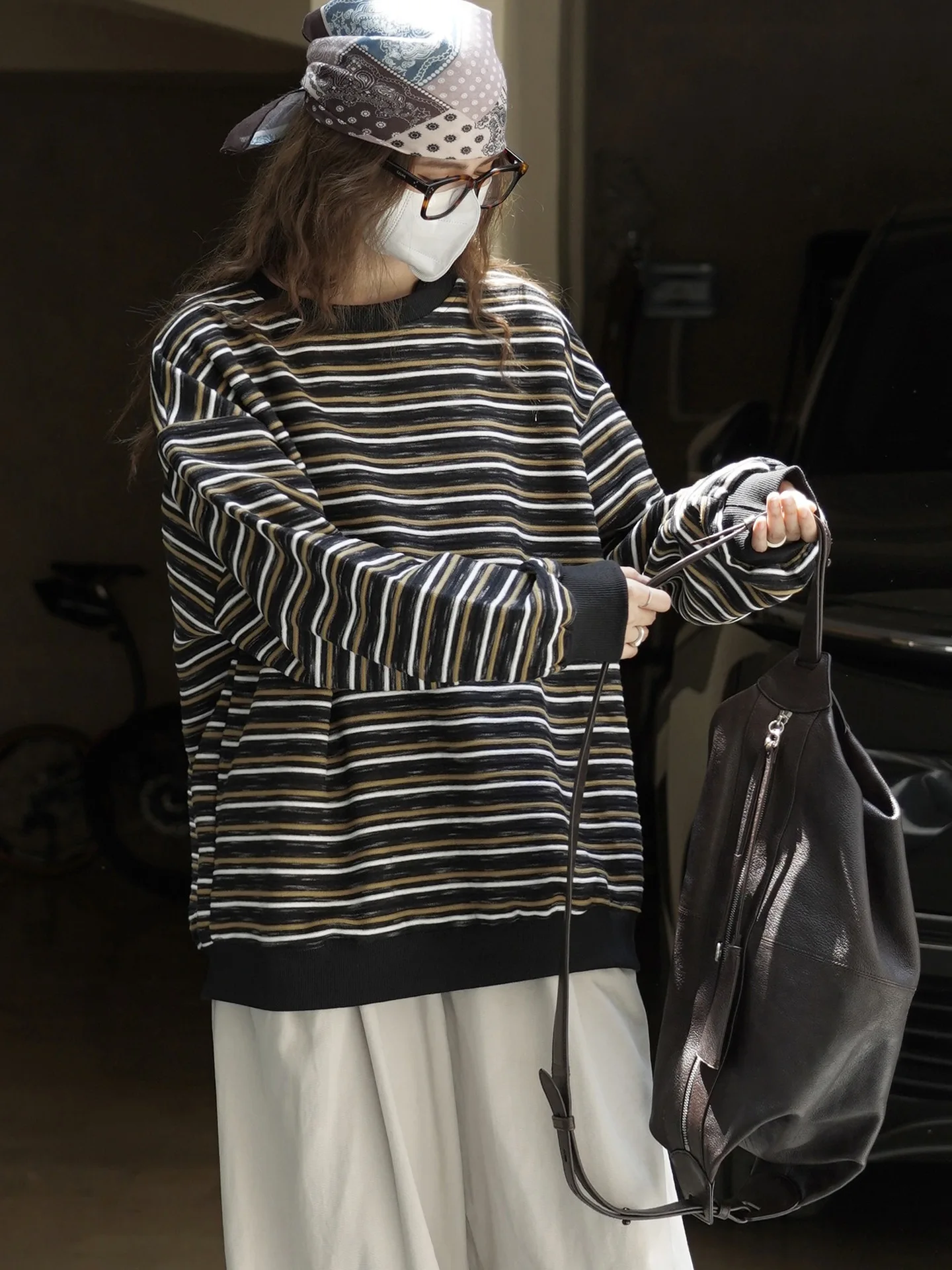 

Осенний новый японский стиль, модный ретро-толстовка с открытыми плечами и рукавами в контрастную полоску, свободный топ для женщин