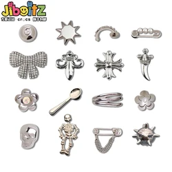 Silver Series Metal Sheo Charms for Sandals Clogs Fashion Cartoon Pearl Diamond Shoe Decoration Kdis Gifts