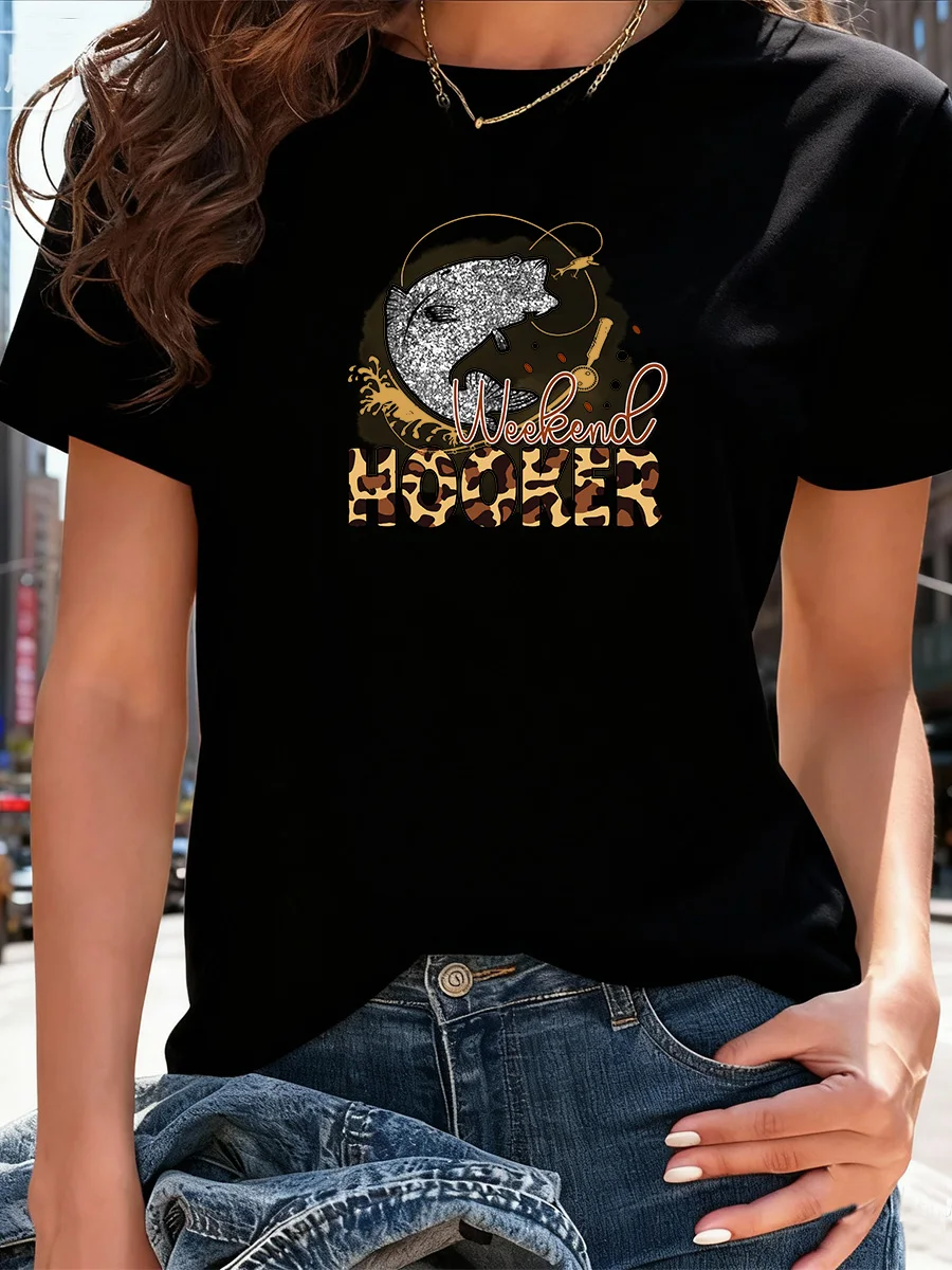 

Black Short Sleeve T-Shirt with "Weekend Hooker" Fish Pattern - Fishing Graphic Tee for Casual Wear