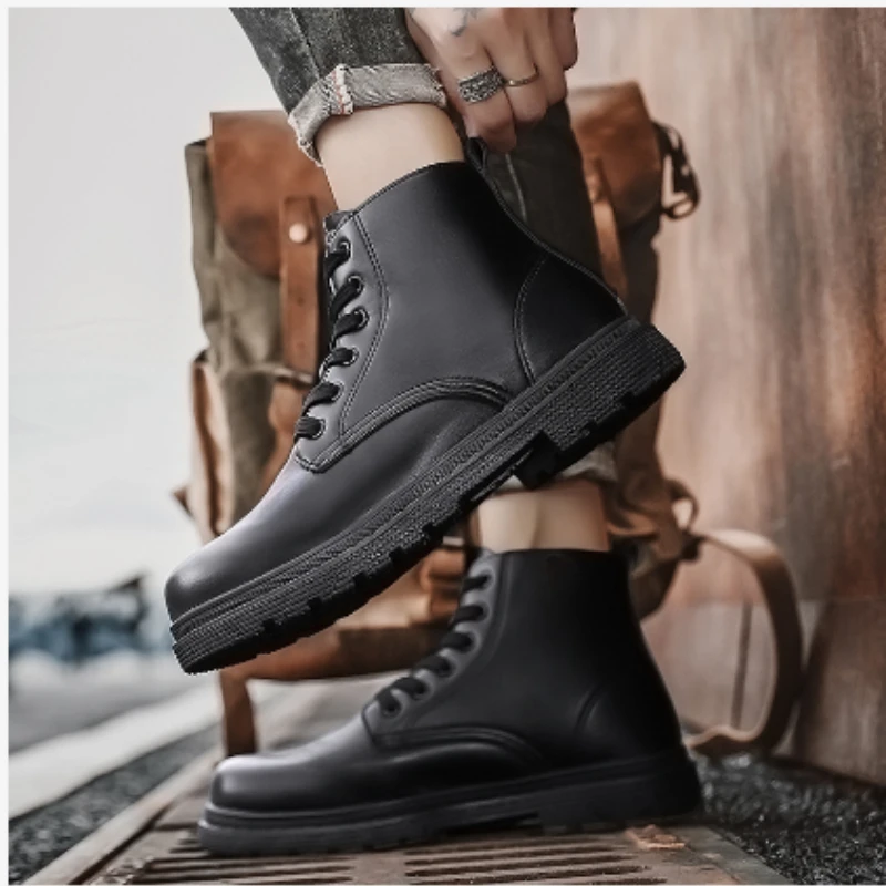 

Men's New Style leather Tooling Shoes Breathable Spring Fashion Comfortable High-top Small leather White Boots