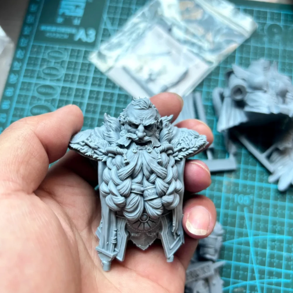 1/10 Dwarf Soldier Unpainted Unassembled Model Kit DIY Coloring Assembly Figurines - Image 6