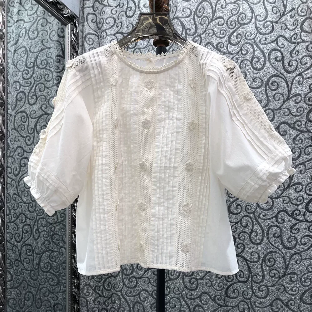 

Блузка из 100% хлопка, летний стиль 2026, женская, с аппликациями, цветочной вышивкой, пуговицами сзади, коротким рукавом, повседневная, винтажная, топ-блузка