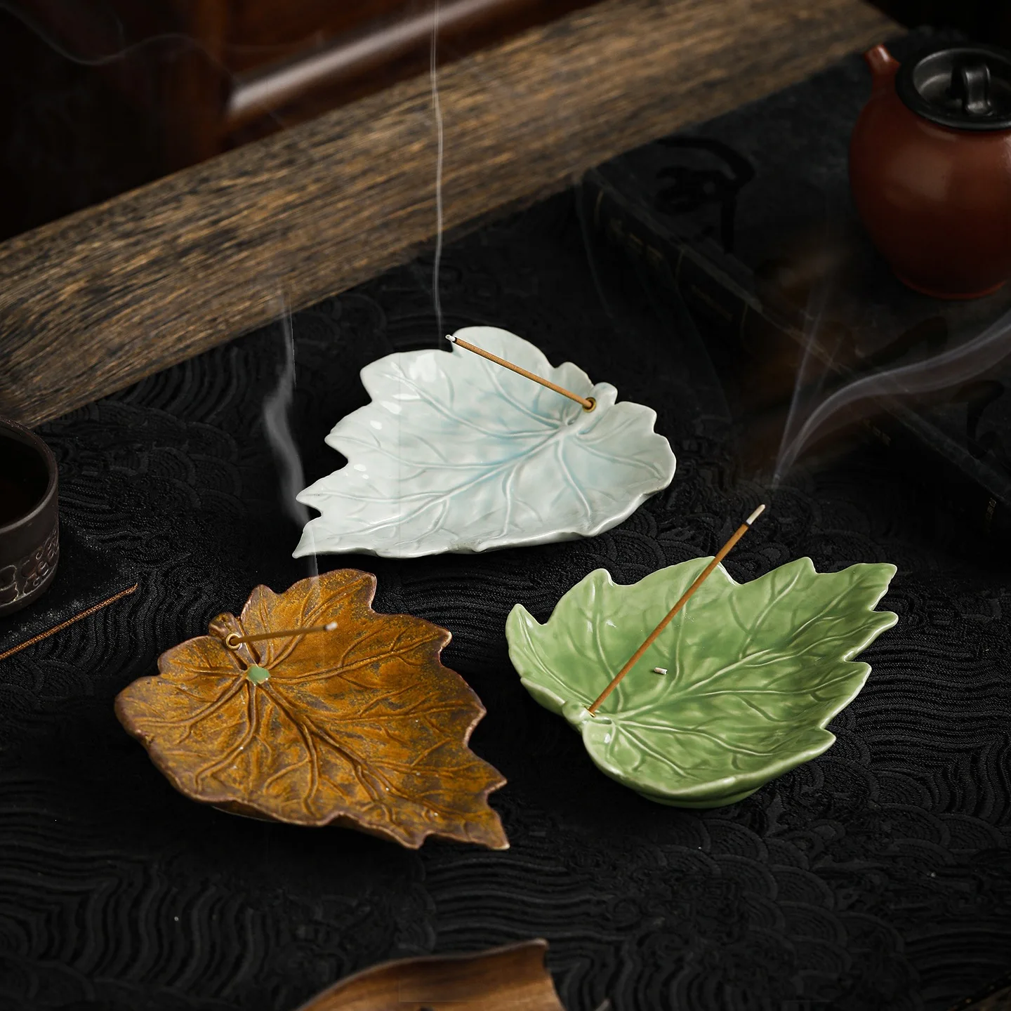 Ceramic Incense Holder Stick Burner Lotus Bamboo Figurine Incense Ash Tray Home Tea Table Aromatherapy Desktop Decor Craft Gift
