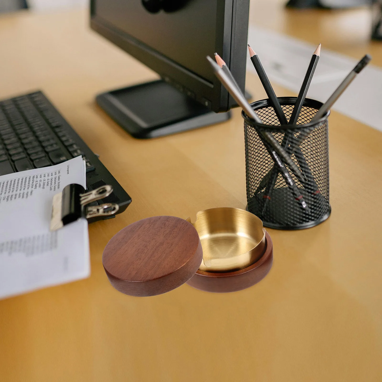 

Stainless Steel Ashtray Unique Design Household Cigarette Butt Container Desktop Smoke Holder Home Decoration Office Supplies