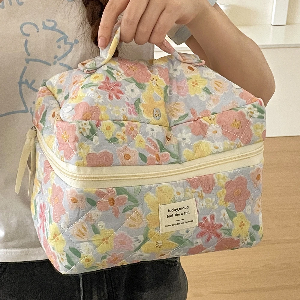 Bolso de mano Vintage con flores para mujer, bolsa acolchada, portátil, para cosméticos, maquillaje, viaje, con cremallera, minibolsa de