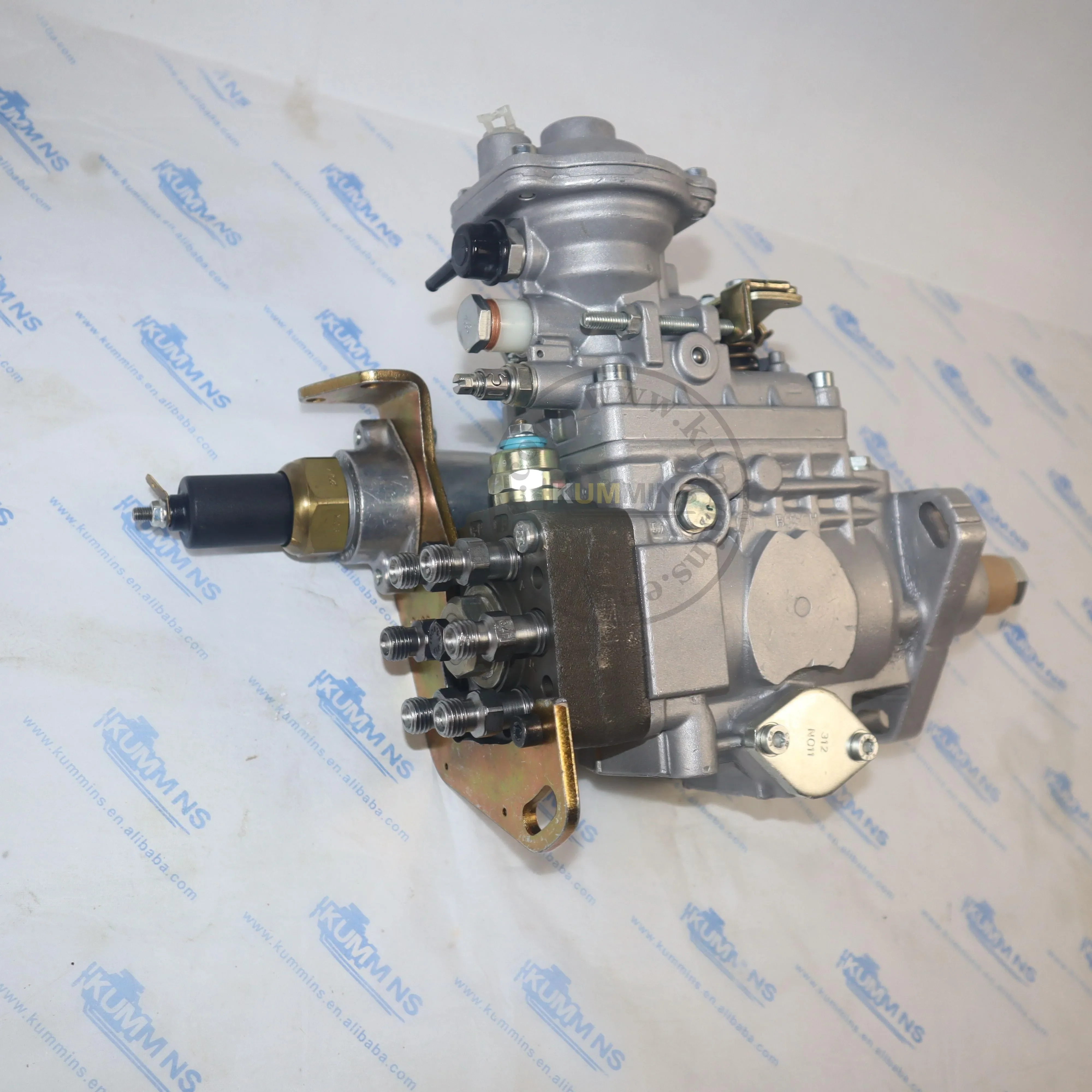 Engine Parts 0460426367 3288249 3963949 Fuel Injection Pump For Cummins 6BT 6BTAA 5.9L