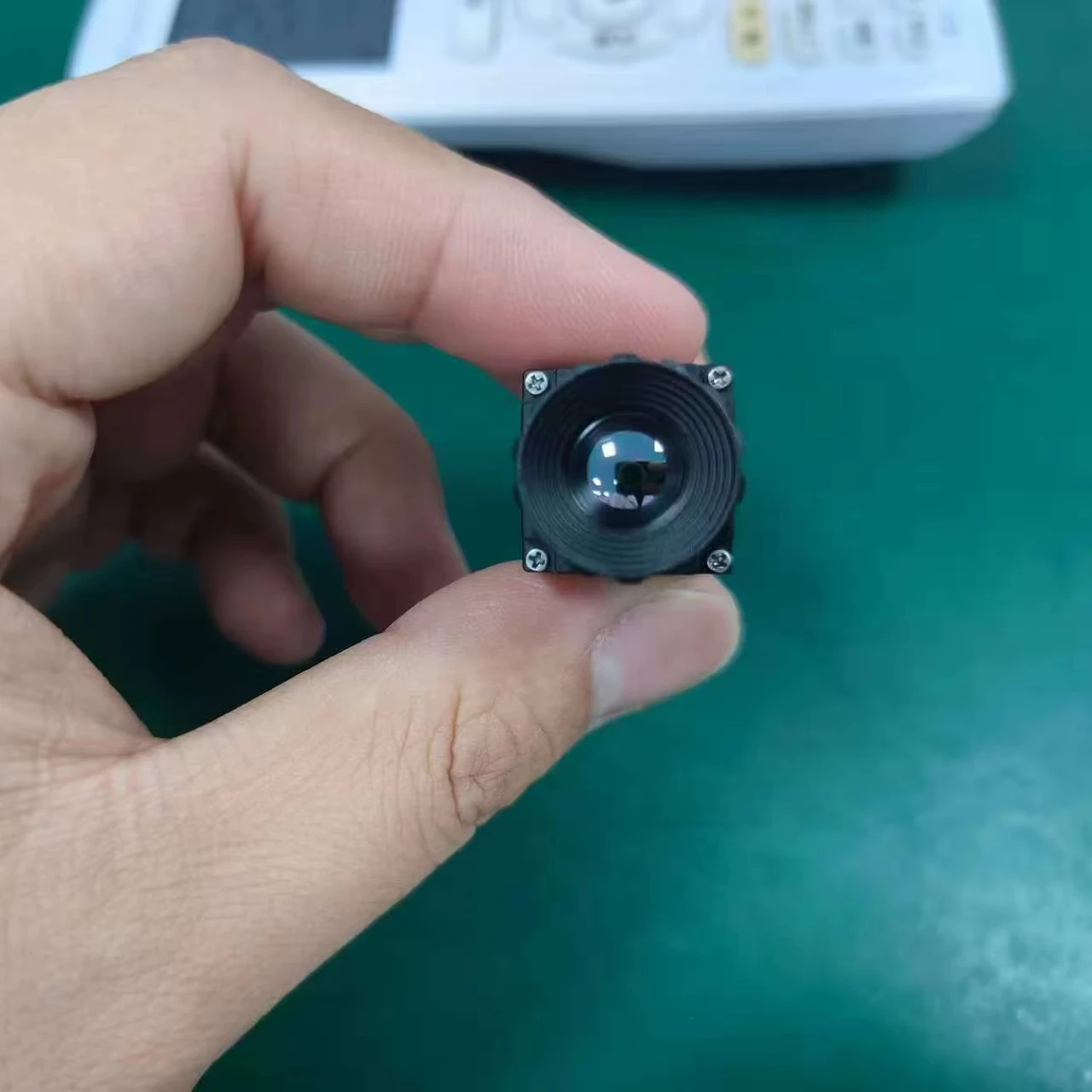 384Px 17.3 * 17.3mm High Resolution Infrared Uncooled Lwir Mini CVBS Thermal Imager Core Module