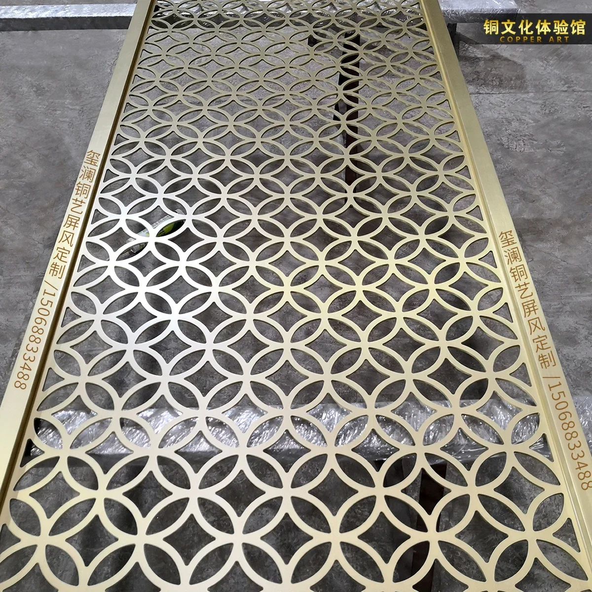 Partition Screen Custom Partition Postmodern Style Light Luxury Aluminum Carved Lattice Background    Room Decor