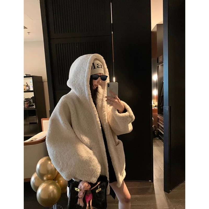 

Пальто из искусственного меха с капюшоном Однотонные короткие белые меховые куртки Пушистые теплые толстые свободные роскошные плюшевые пальто из искусственного ягненка Повседневная кожа и мех