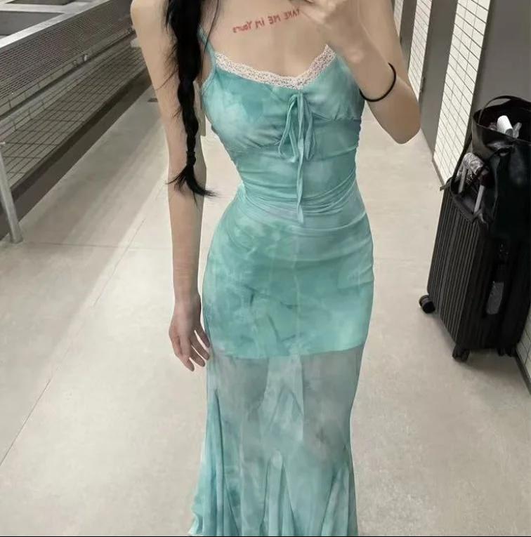 Vestido francés fresco menta verde Tie tinte impreso malla tirantes vestido largo puro deseo Sexy encaje Patchwork urbano vestidos de cola de pez