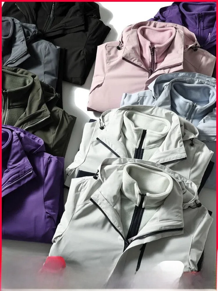 

Мужская повседневная ветрозащитная водонепроницаемая куртка-трансформер (два в одном) для осени и зимы, для активного отдыха, модная, из полиэстера...