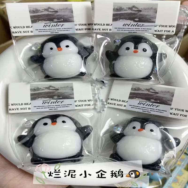 قرصة البطريق المستديرة للبطن + لعبة الضغط انتعاش بطيء قرصة لو أنف صغير كا حقيبة لطيفة قلادة قطعة أثرية لتخفيف الضغط