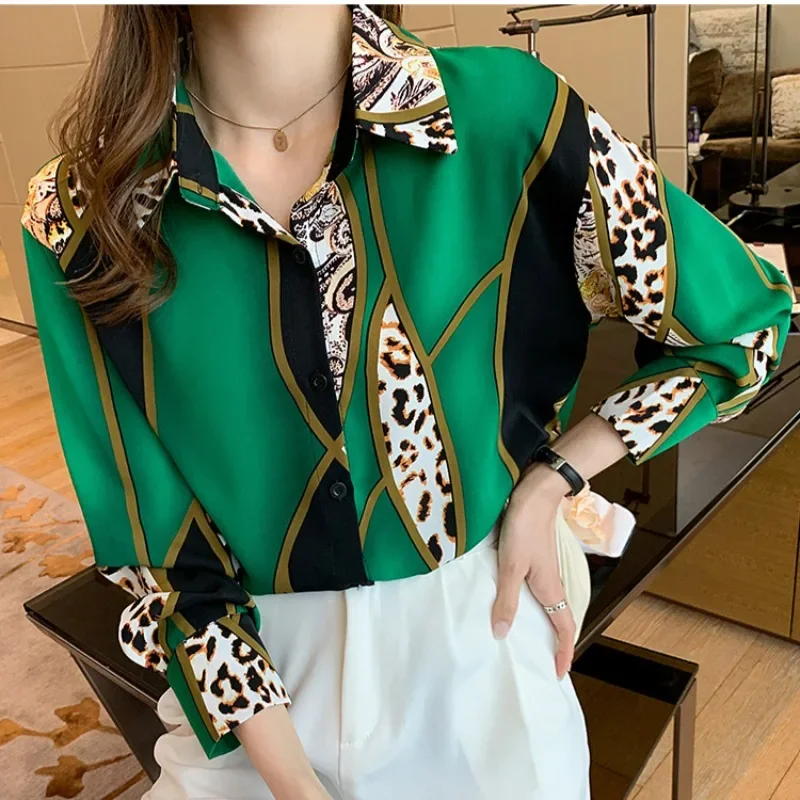 Повседневная зеленая блузка с длинными рукавами, топ для женской одежды, модные рубашки в корейском стиле 2025 года с леопардовым принтом Повседневная зеленая блузка с длинными рукавами, топ для женской одежды, модные рубашки в корейском стиле 2025 года с леопардовым принтом