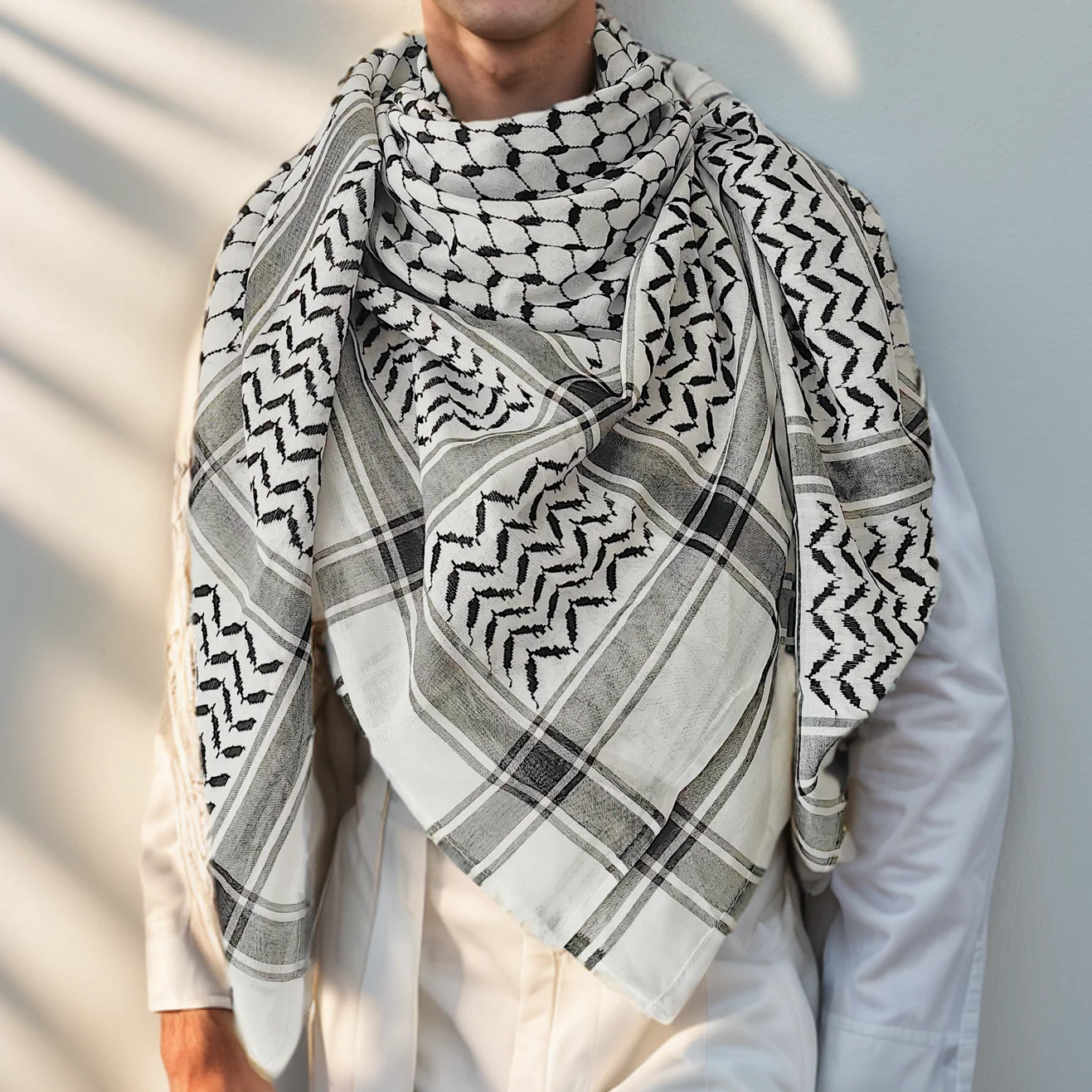 Traditional Arafat Kuffiyeh Palestinian Black and White Arab Kafiya Shemagh Keffiyeh Middle Eastern Scarf Wrap Jacquard Headwrap