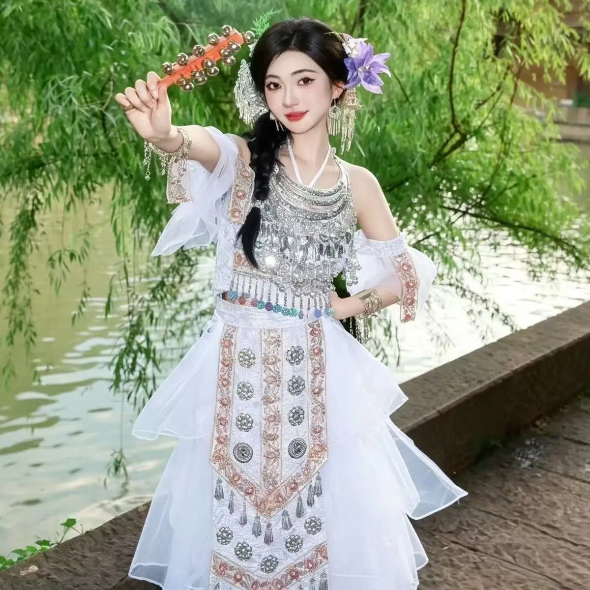 Elegant White Blue Hmong Costume, Traditional Chinese Hanfu, Ethnic Minority Miao Clothing, Travel Wedding Photography Outfits