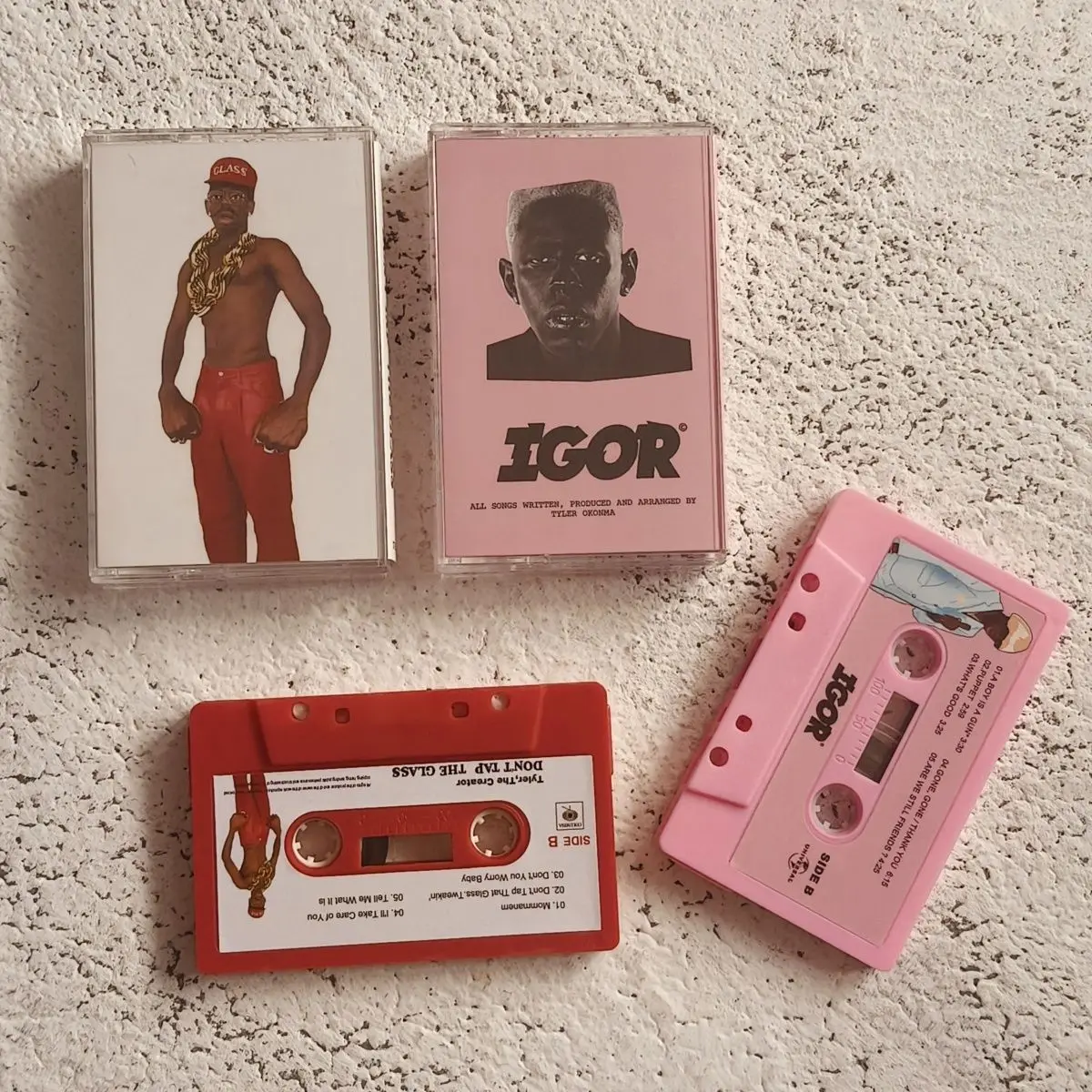 

Retro Red Shell Cassette Hip Hop Rap Style Tape Trendy Rhythm Sound Quality Collectible Retro Music Listening Carrier