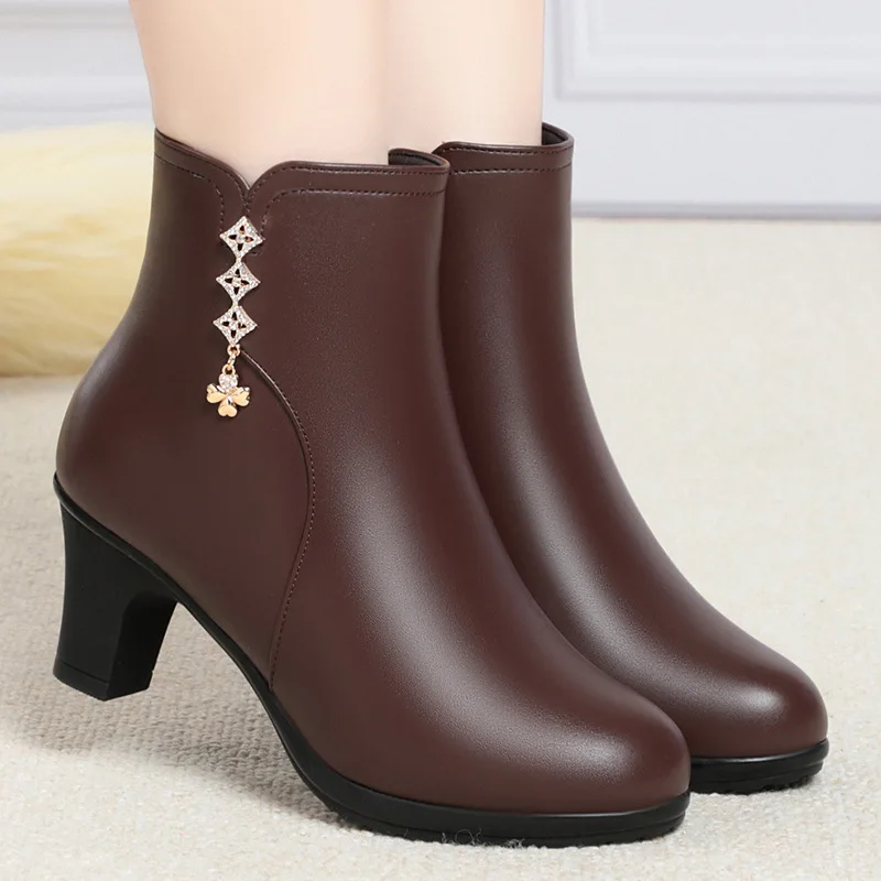 

Women High Heels Soft Leather Ankle Boots Autumn Winter Fashion Round Toe Plush Lining Warm Middle Heel Cotton Shoes Botas Mujer